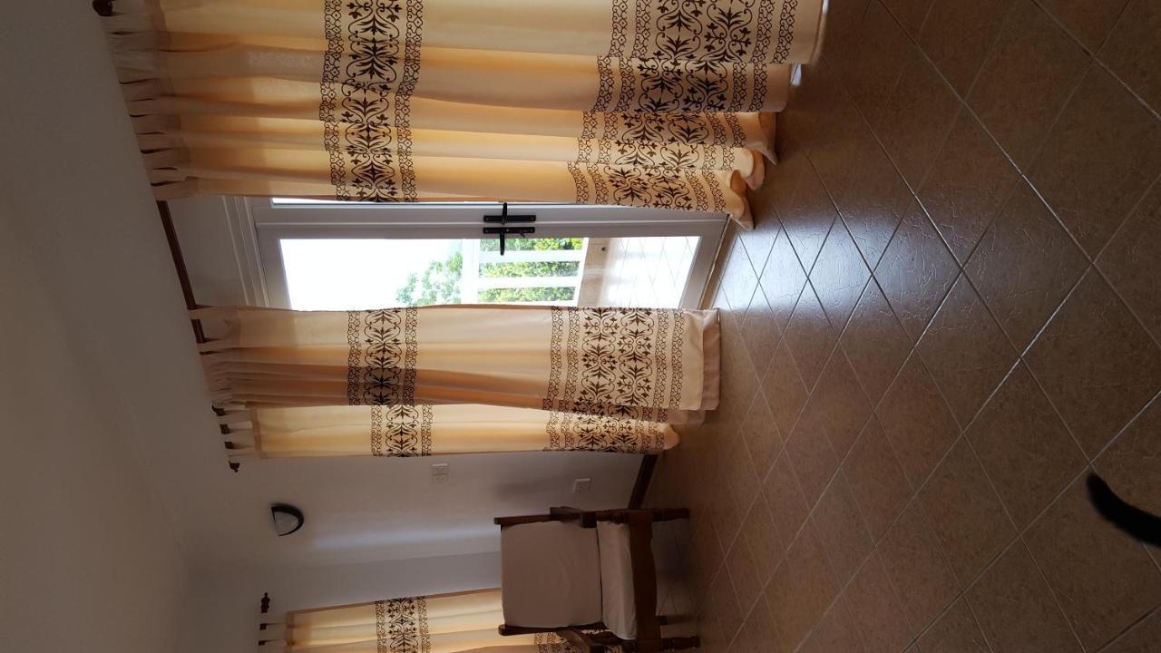 Villa Kayola - Self Catering Pointe La Rue Exteriör bild