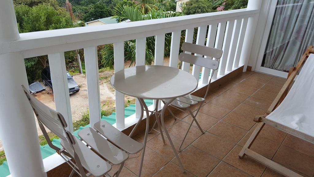 Villa Kayola - Self Catering Pointe La Rue Exteriör bild