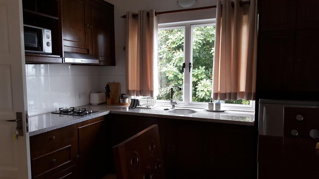 Villa Kayola - Self Catering Pointe La Rue Exteriör bild