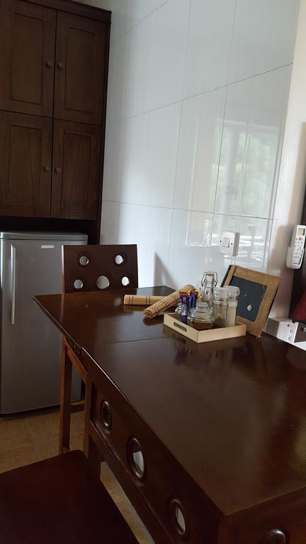 Villa Kayola - Self Catering Pointe La Rue Exteriör bild