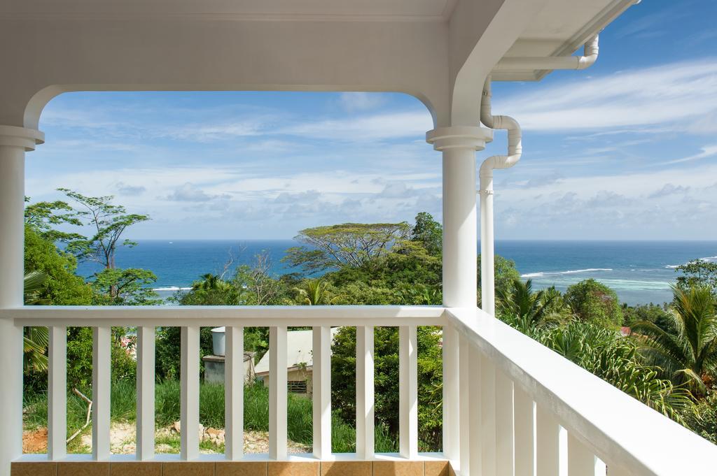 Villa Kayola - Self Catering Pointe La Rue Exteriör bild