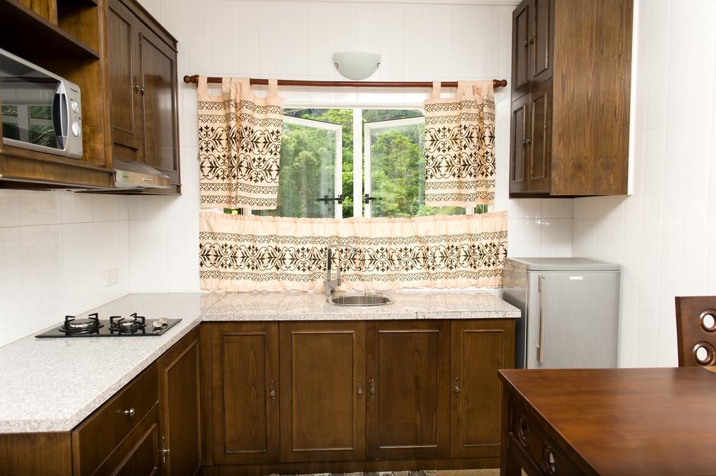 Villa Kayola - Self Catering Pointe La Rue Exteriör bild