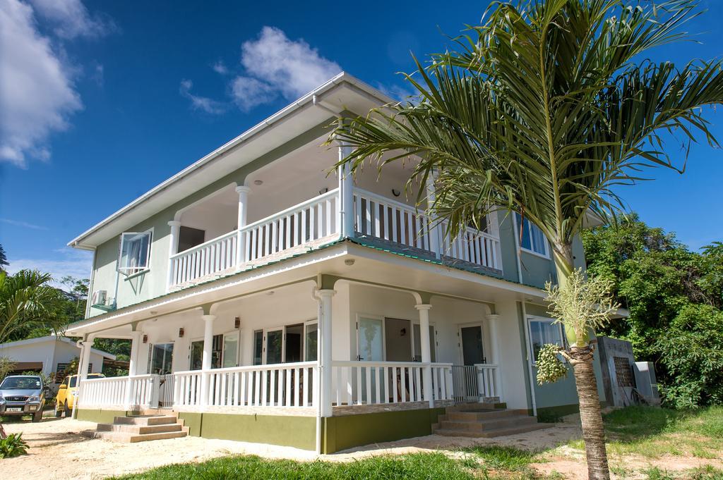 Villa Kayola - Self Catering Pointe La Rue Exteriör bild